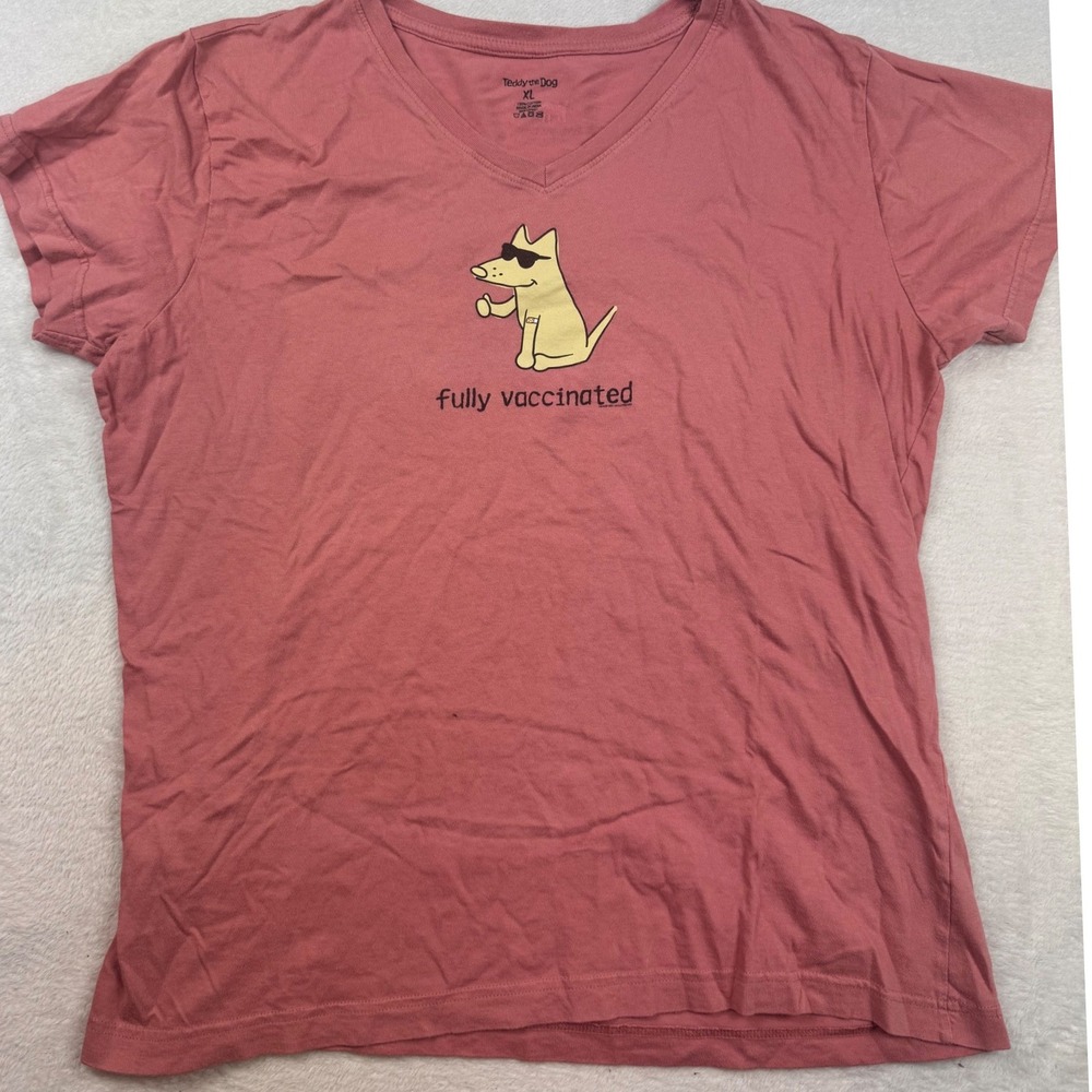 Teddy the Dog Fully Vaccinated Graphic V-Neck T-Shirt Pink XL